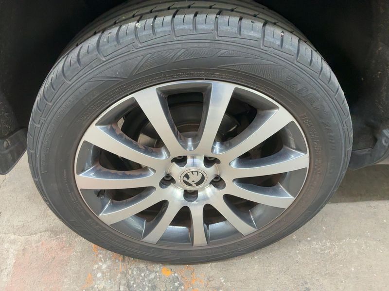 Skoda Yeti 1.2 TSI Edition 2015 – снимка 9