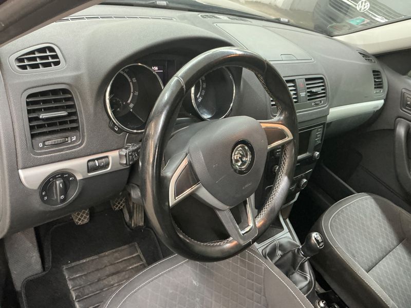 Skoda Yeti 1.2 TSI Edition 2015 – снимка 25