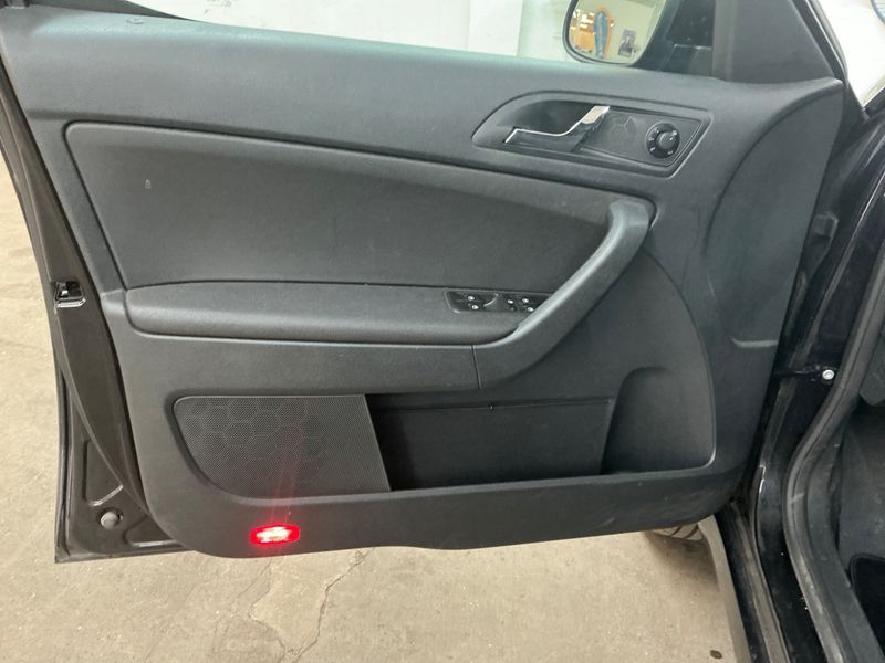 Skoda Yeti 1.2 TSI Edition 2015 – снимка 26