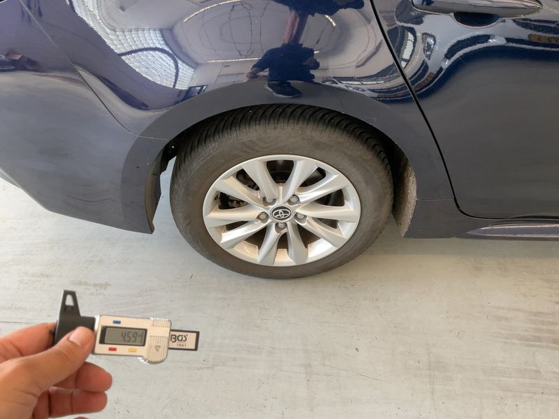 Toyota Corolla 1.8 Hybrid Active 2023 – снимка 9