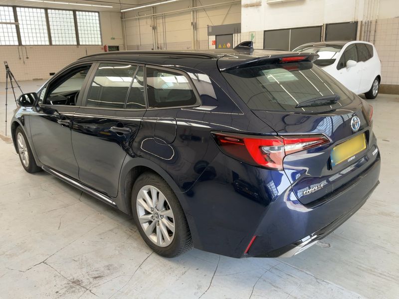 Toyota Corolla 1.8 Hybrid Active 2023 – снимка 6