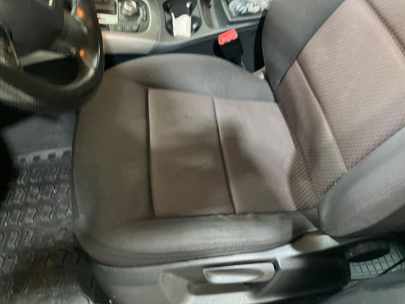 Audi Q5 2.0 TDI quattro 2012 – снимка 37