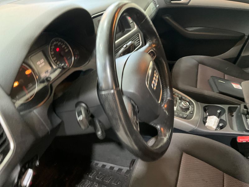Audi Q5 2.0 TDI quattro 2012 – снимка 36