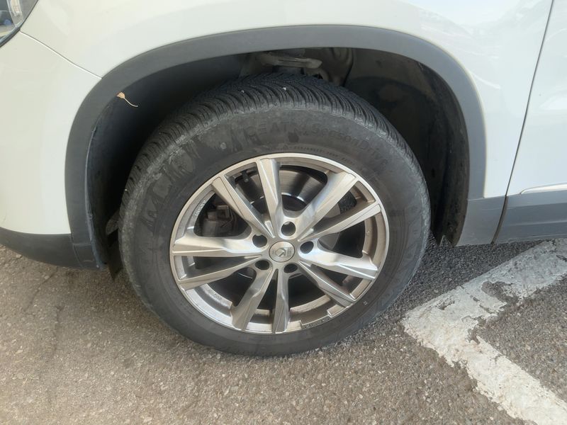 Volkswagen Tiguan 2.0 TDI Sport & Style 4Motion BlueMotion Tech 2016 – снимка 3