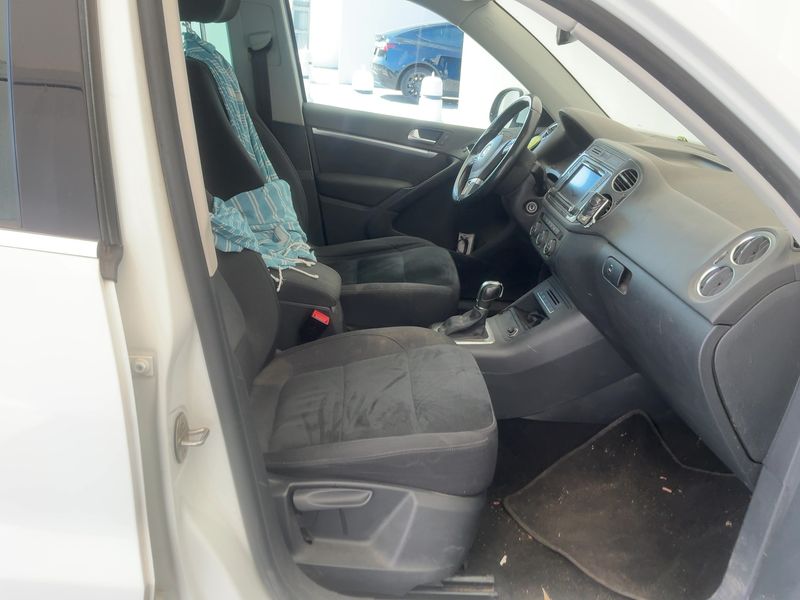 Volkswagen Tiguan 2.0 TDI Sport & Style 4Motion BlueMotion Tech 2016 – снимка 16