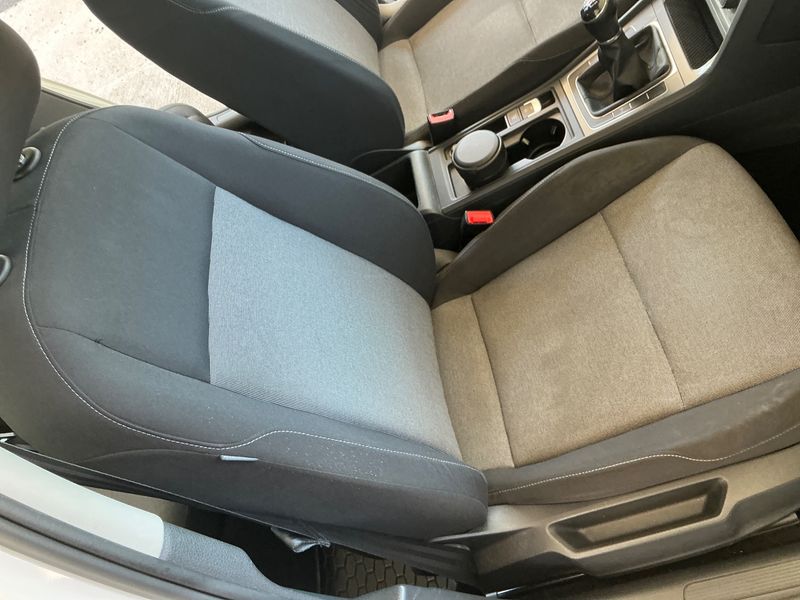 Volkswagen Golf VII 1.6 TDI Trendline BlueMotion Tech 2014 – снимка 30