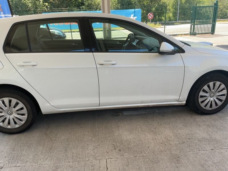 Volkswagen Golf VII 1.6 TDI Trendline BlueMotion Tech 2014 – снимка 10