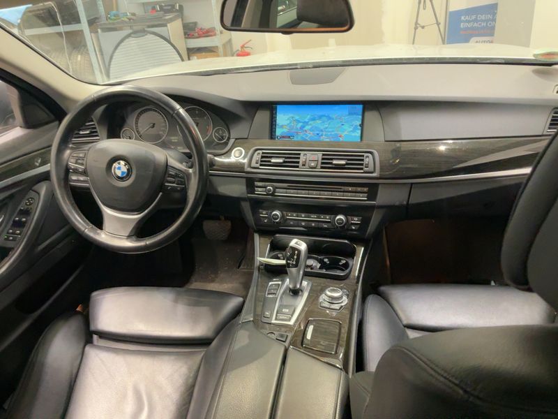BMW 5er 530d 2010 – снимка 12