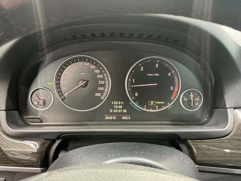 BMW 5er 530d 2010 – снимка 13
