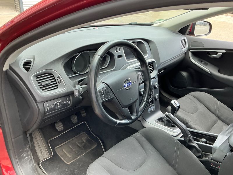 Volvo V40 1.6 D2 Kinetic 2014 – снимка 34