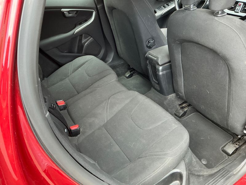 Volvo V40 1.6 D2 Kinetic 2014 – снимка 33