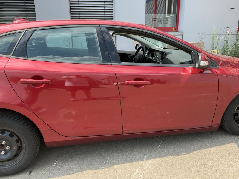 Volvo V40 1.6 D2 Kinetic 2014 – снимка 10