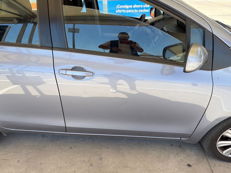 Toyota Yaris 1.4 D-4D Connect 2011 – снимка 23