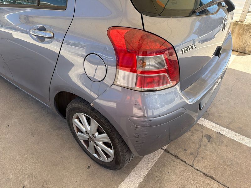 Toyota Yaris 1.4 D-4D Connect 2011 – снимка 26