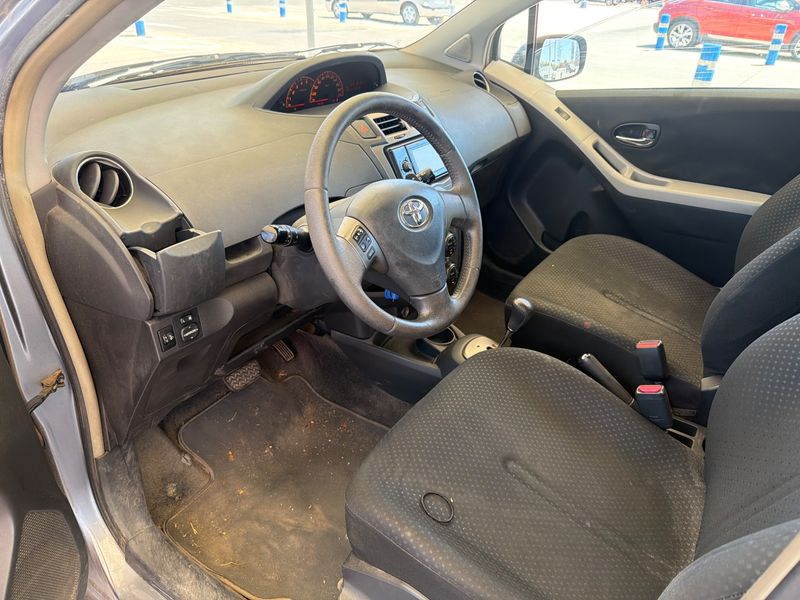 Toyota Yaris 1.4 D-4D Connect 2011 – снимка 25