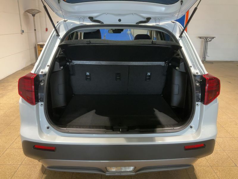 Suzuki Vitara 1.4 BoosterJet Mild-Hybrid Comfort 4x2 2023 – снимка 15