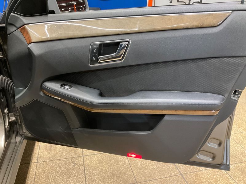 Mercedes-Benz E-Klasse E 200 CGI BlueEfficiency Elegance 2010 – снимка 28