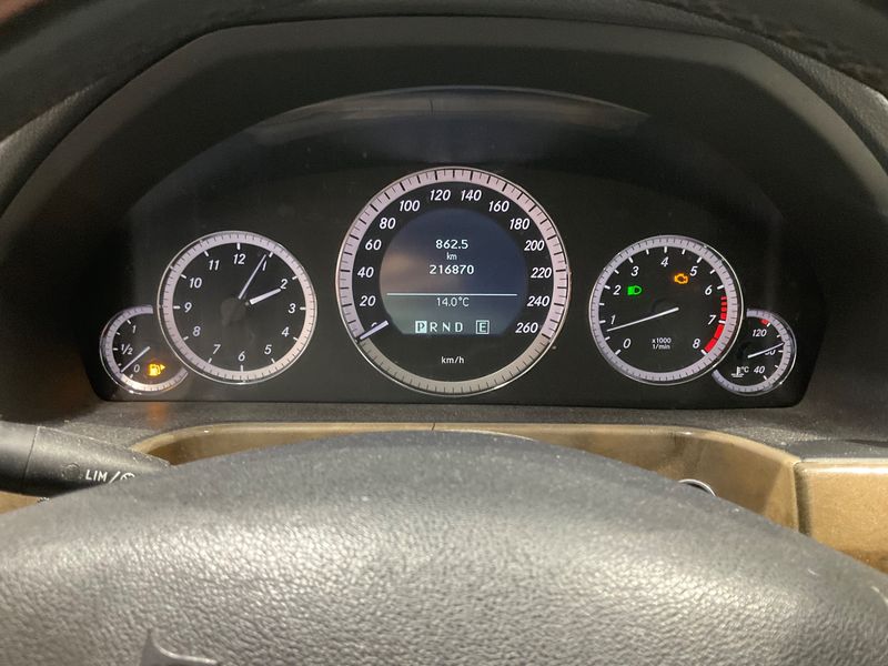 Mercedes-Benz E-Klasse E 200 CGI BlueEfficiency Elegance 2010 – снимка 18