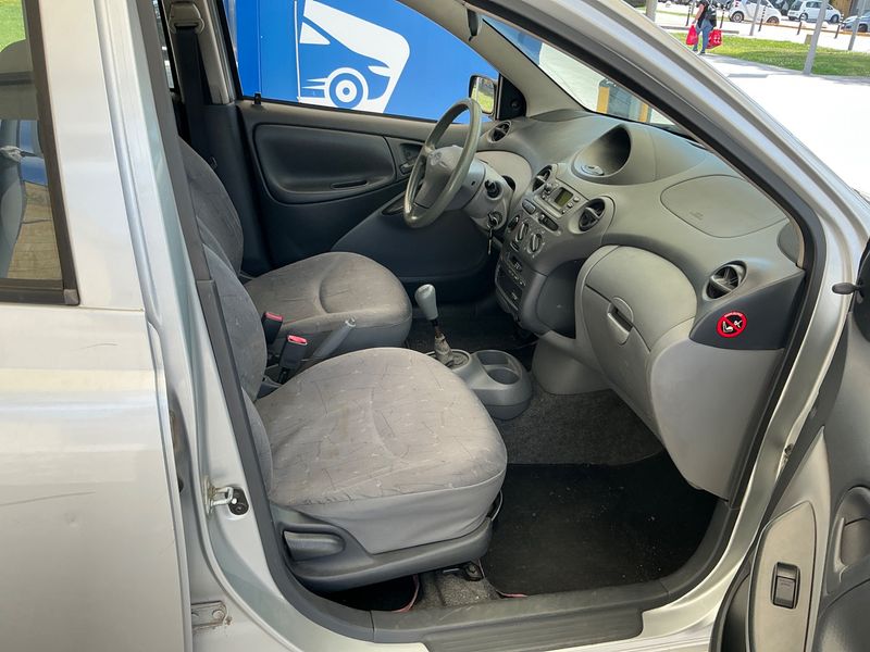 Toyota Yaris 1.0 VVT-i 1999 – снимка 3