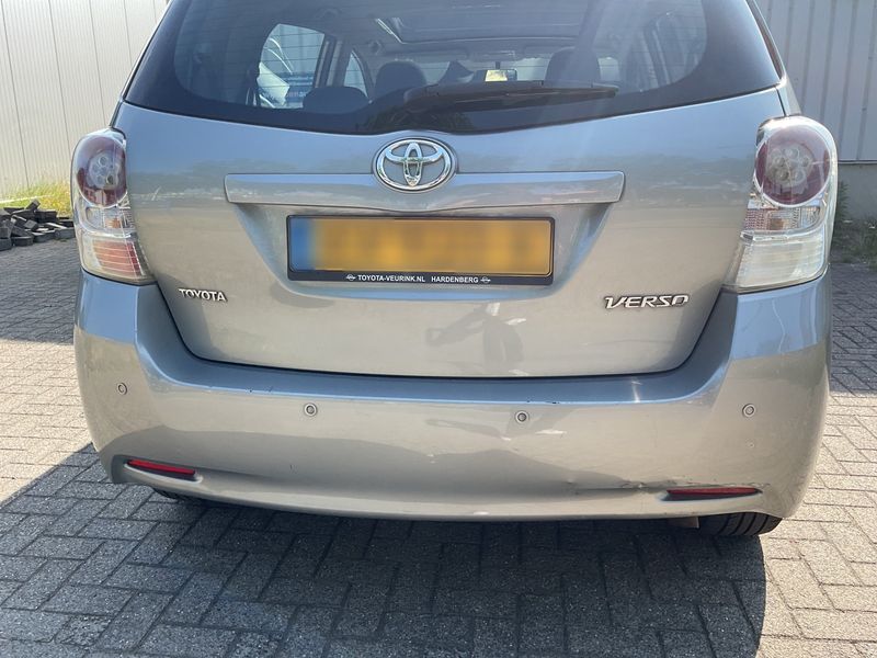 Toyota Verso 2.2 D-4D Sol 2013 – снимка 36