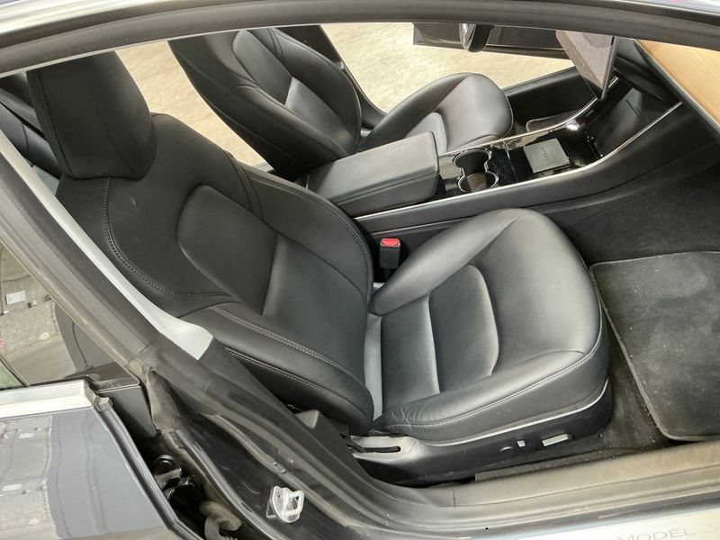 Tesla Model 3 Long Range 2019 – снимка 26