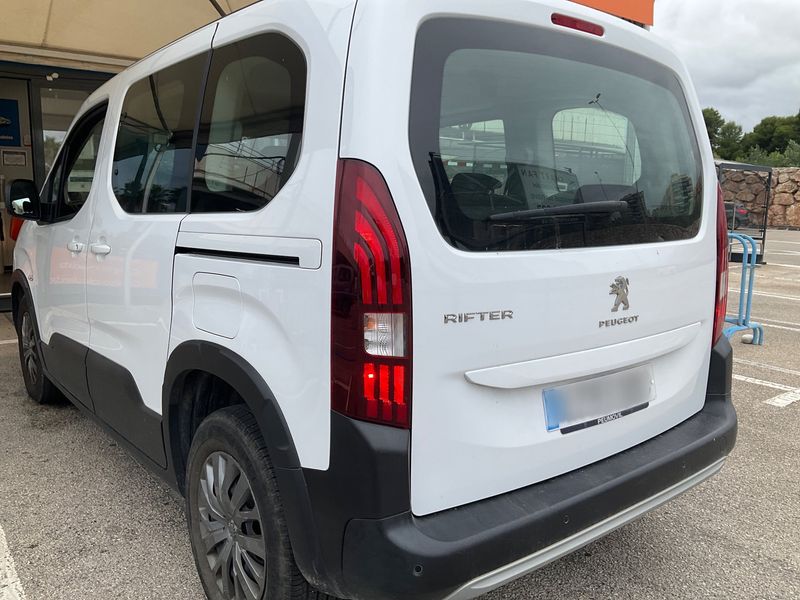 Peugeot Rifter 1.2 PureTech Allure Business 2024 – снимка 6