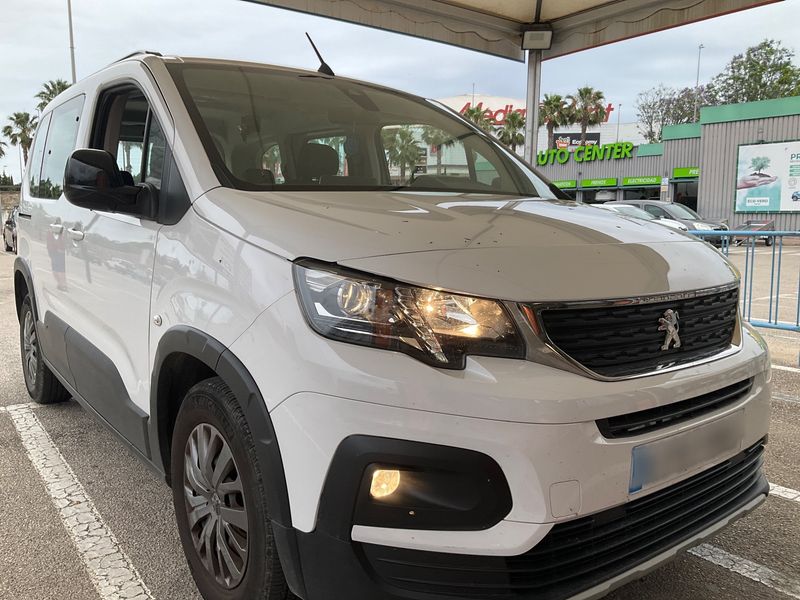 Peugeot Rifter 1.2 PureTech Allure Business 2024 – снимка 12
