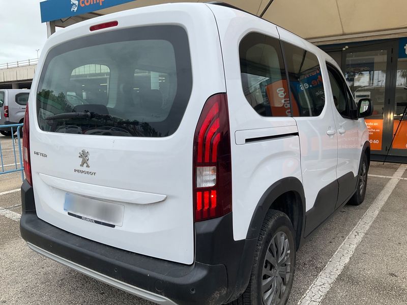 Peugeot Rifter 1.2 PureTech Allure Business 2024 – снимка 8