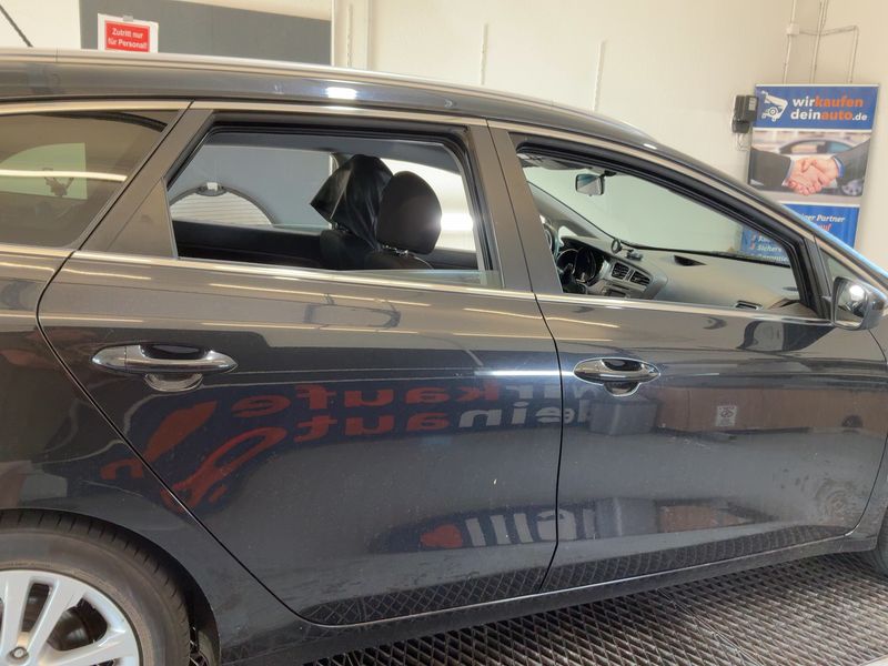 Kia cee'd 1.4 FIFA World Cup Edition 2014 – снимка 10