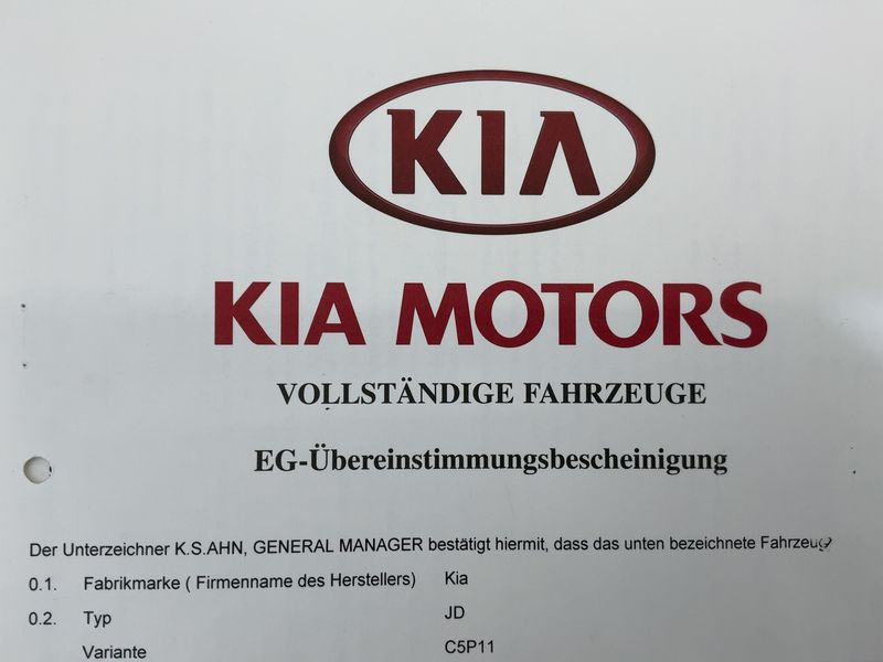 Kia cee'd 1.4 FIFA World Cup Edition 2014 – снимка 22