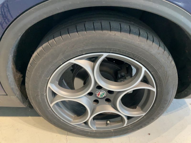 Alfa Romeo Stelvio 2.2 JTDM Lusso Q4 2019 – снимка 5