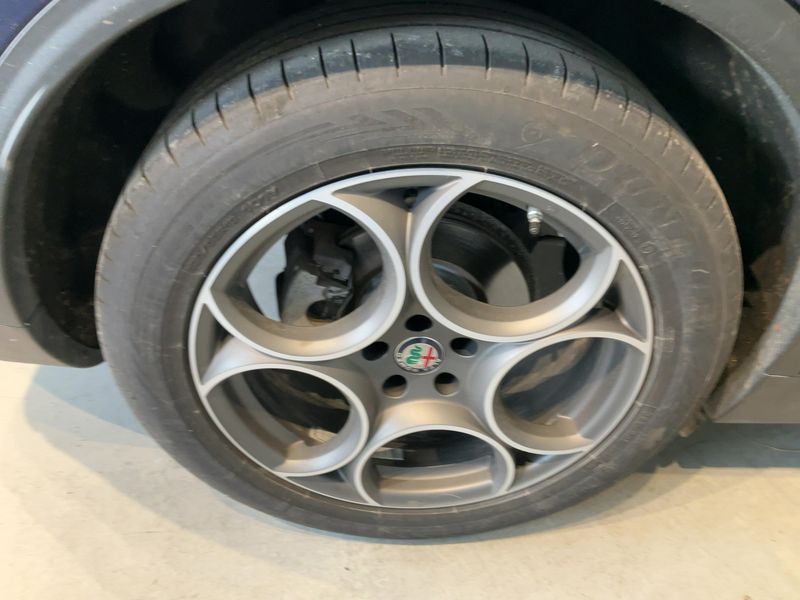 Alfa Romeo Stelvio 2.2 JTDM Lusso Q4 2019 – снимка 9