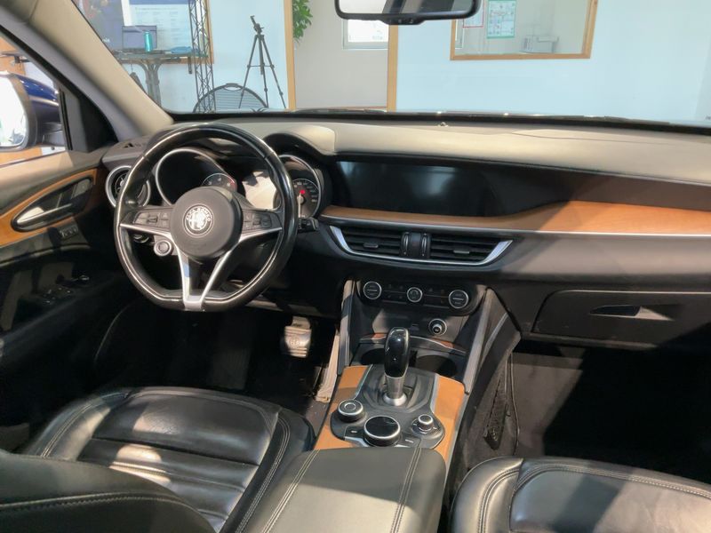 Alfa Romeo Stelvio 2.2 JTDM Lusso Q4 2019 – снимка 18