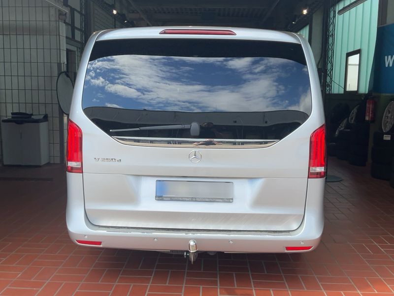 Mercedes-Benz V-Klasse V 250 d extralang BlueTEC Avantgarde Edition 2018 – снимка 7