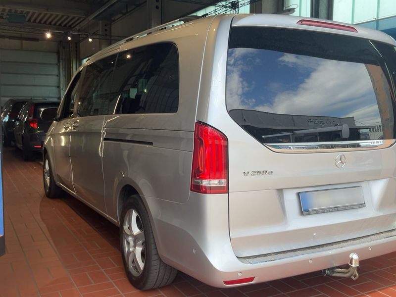 Mercedes-Benz V-Klasse V 250 d extralang BlueTEC Avantgarde Edition 2018 – снимка 6