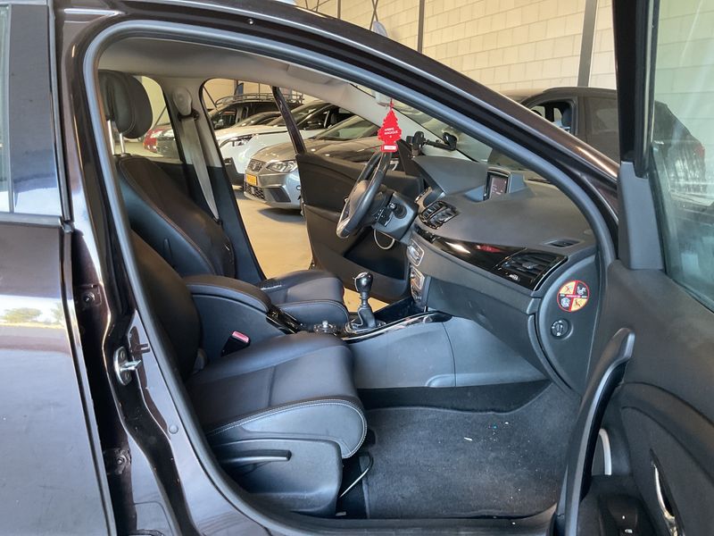 Renault Megane 1.5 dCi BOSE Edition 2012 – снимка 3