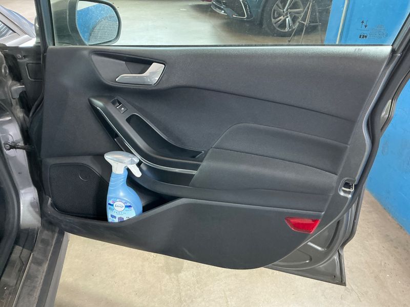 Ford Fiesta 1.0 EcoBoost ST-Line 2020 – снимка 28