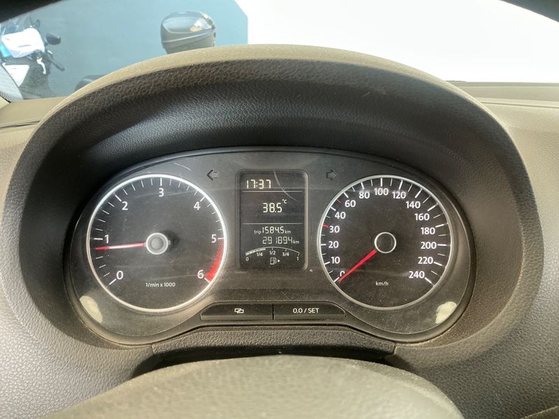 Volkswagen Polo 1.2 TDI Comfortline 2011 – снимка 4