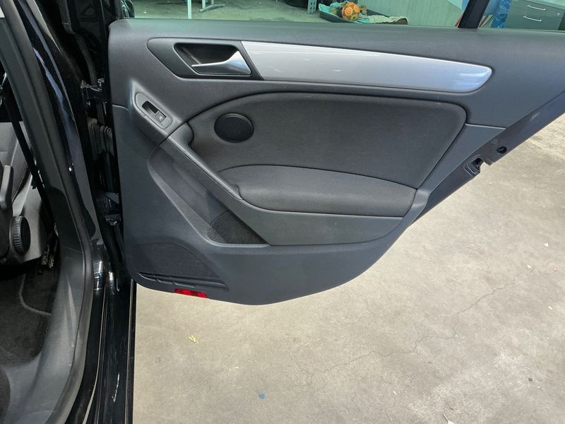 Volkswagen Golf VI 2.0 TDI Match 2012 – снимка на щета 46
