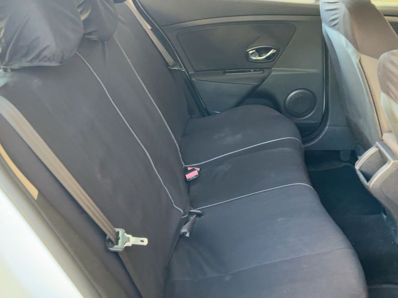 Renault Megane 1.5 dCi Business 2014 – снимка 19