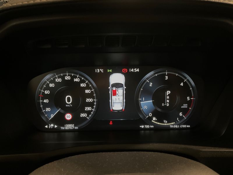 Volvo XC90 2.0 D5 R-Design AWD 2018 – снимка 18