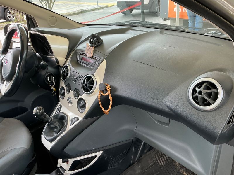 Ford Ka 1.3 TDCi Titanium+ 2010 – снимка 23