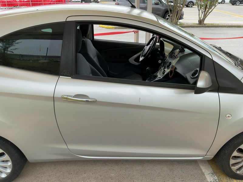 Ford Ka 1.3 TDCi Titanium+ 2010 – снимка 10