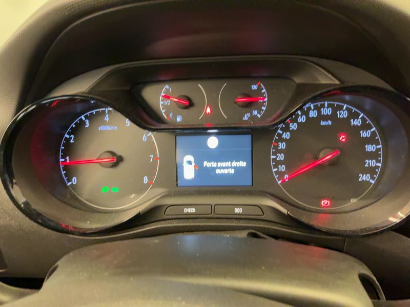 Opel Crossland X 1.2 Turbo Design 120 ans 2019 – снимка 19