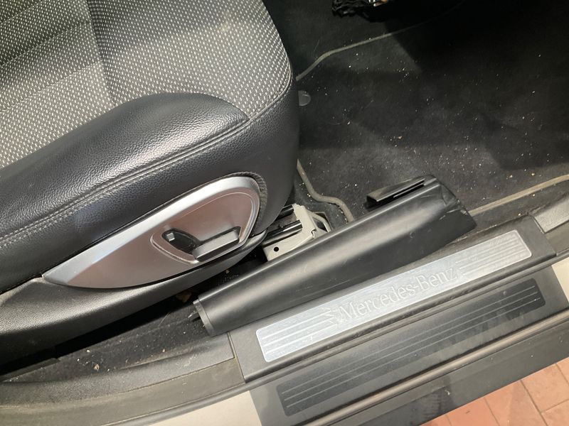 Mercedes-Benz M-Klasse ML 320 CDI 2007 – снимка 31