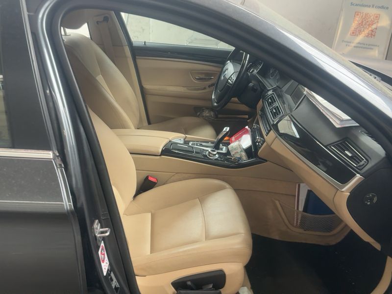 BMW 5er 520d xDrive 2016 – снимка 16