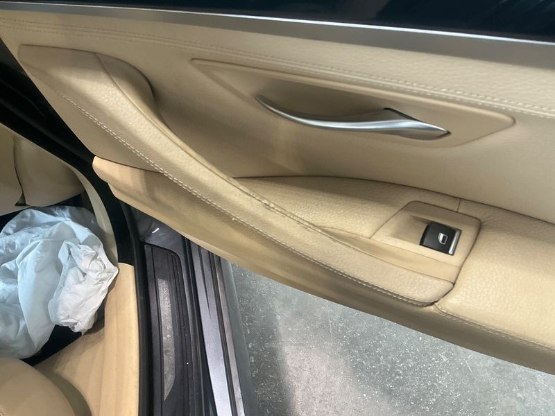 BMW 5er 520d xDrive 2016 – снимка 23