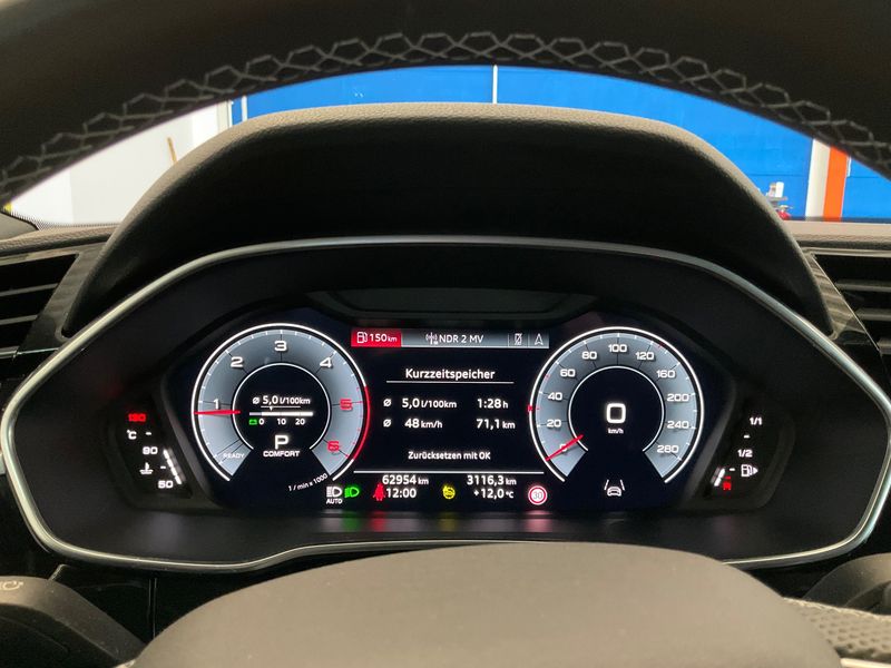 Audi Q3 40 TDI quattro S line 2022 – снимка 19