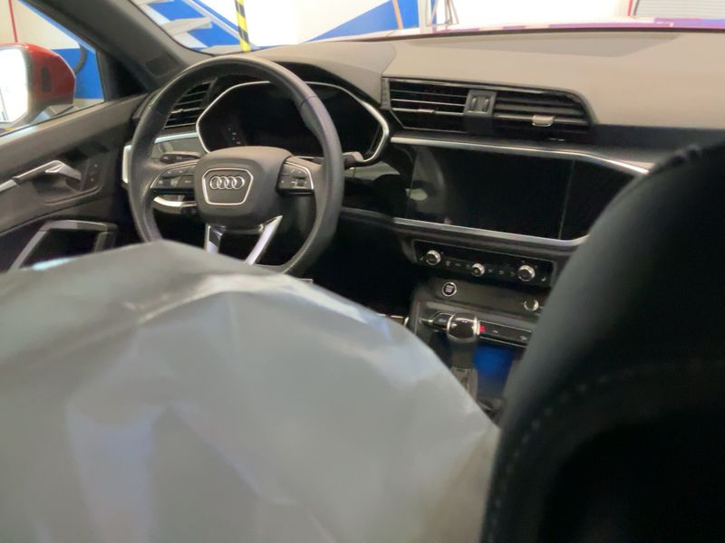 Audi Q3 40 TDI quattro S line 2022 – снимка 18
