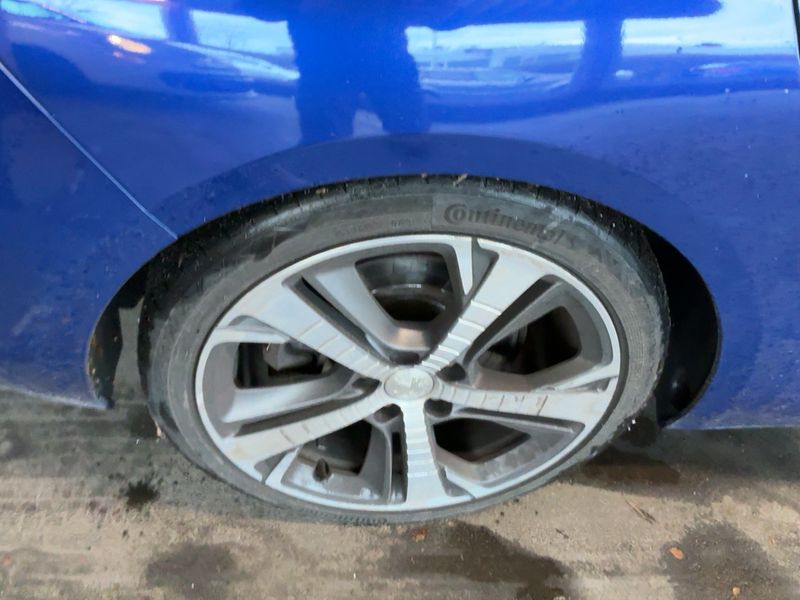 Peugeot 308 2.0 Blue-HDi GT 2016 – снимка 9